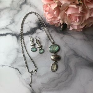 NY&Co Silver & Blue Necklace & Earring Set